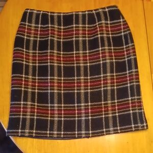 Talbots Black and Red Plaid 100% Wool Skirt Size 12